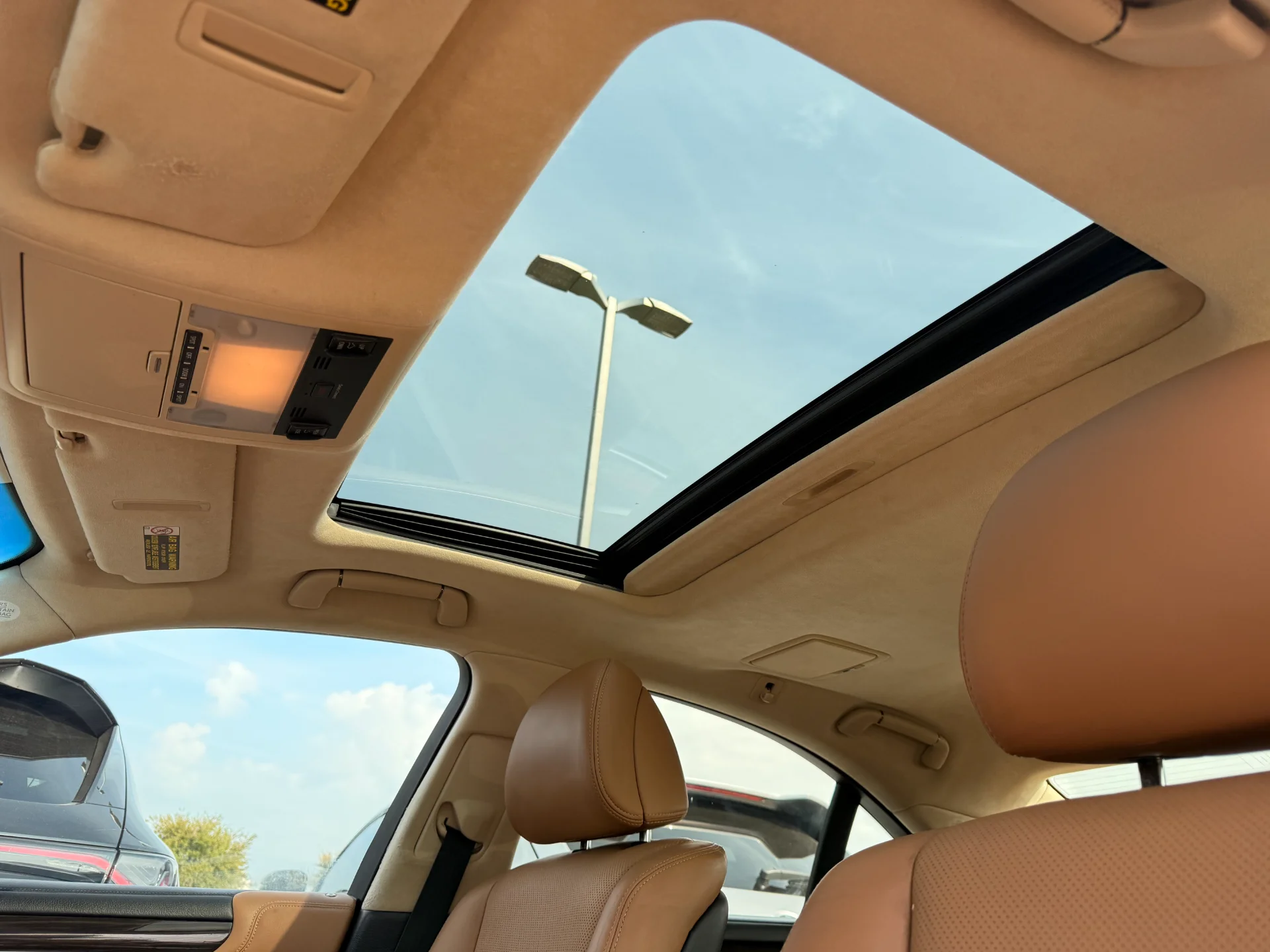 2013 LEXUS LS trunk space - VIN ending D5115264 - Grapevine TX