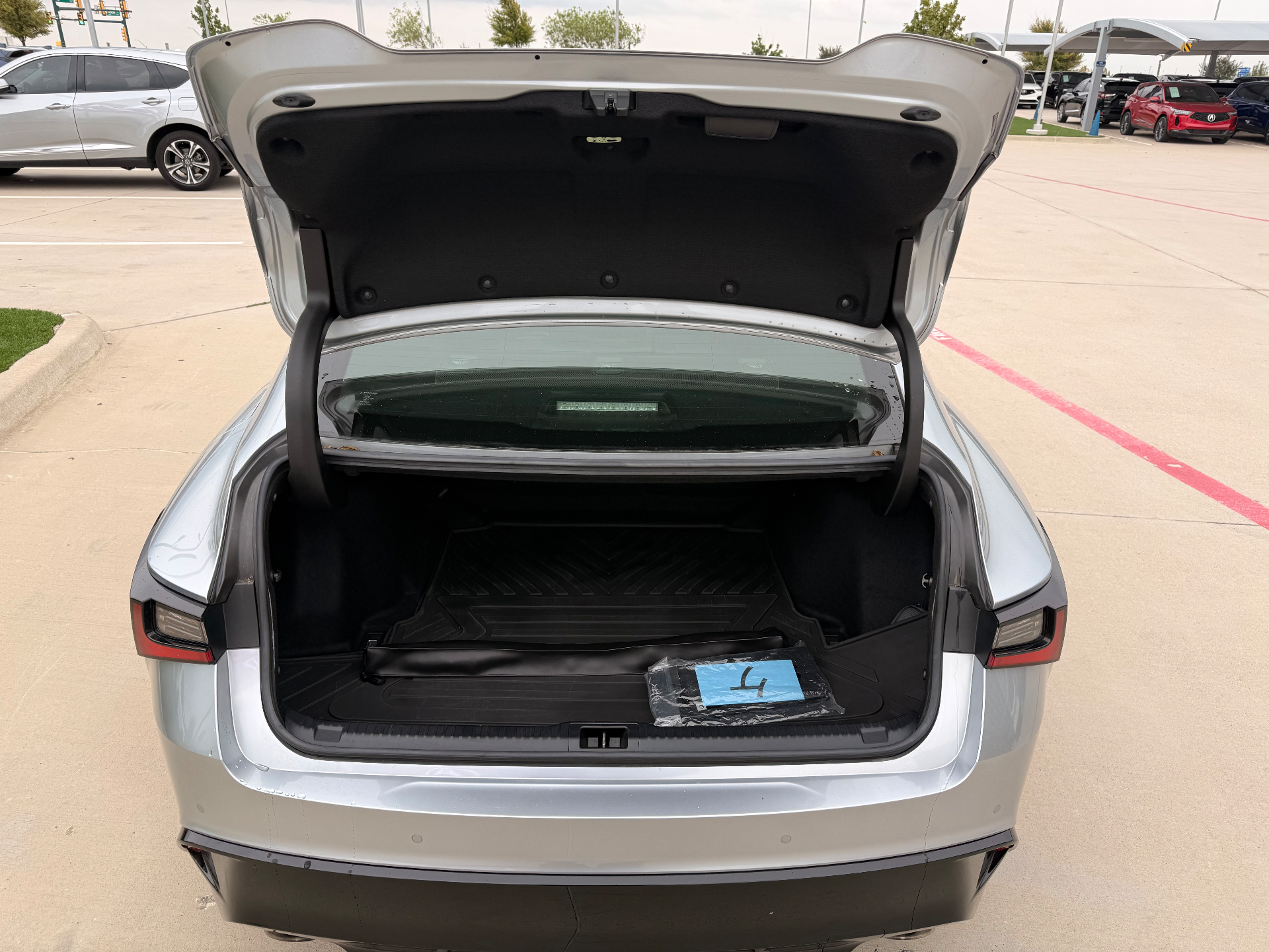 2022 LEXUS IS F Sport infotainment - VIN ending N5054173 - Grapevine TX