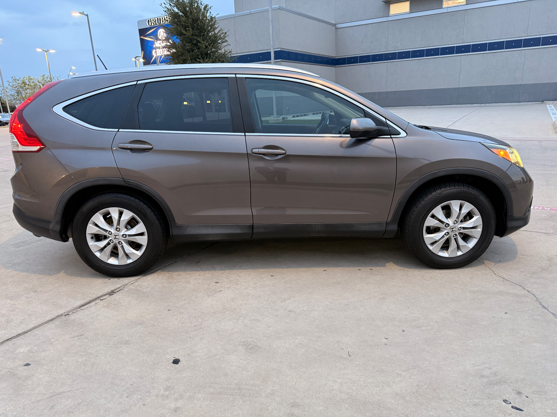 2014 HONDA CR-V interior front seats - VIN ending EH562858 - Grapevine TX