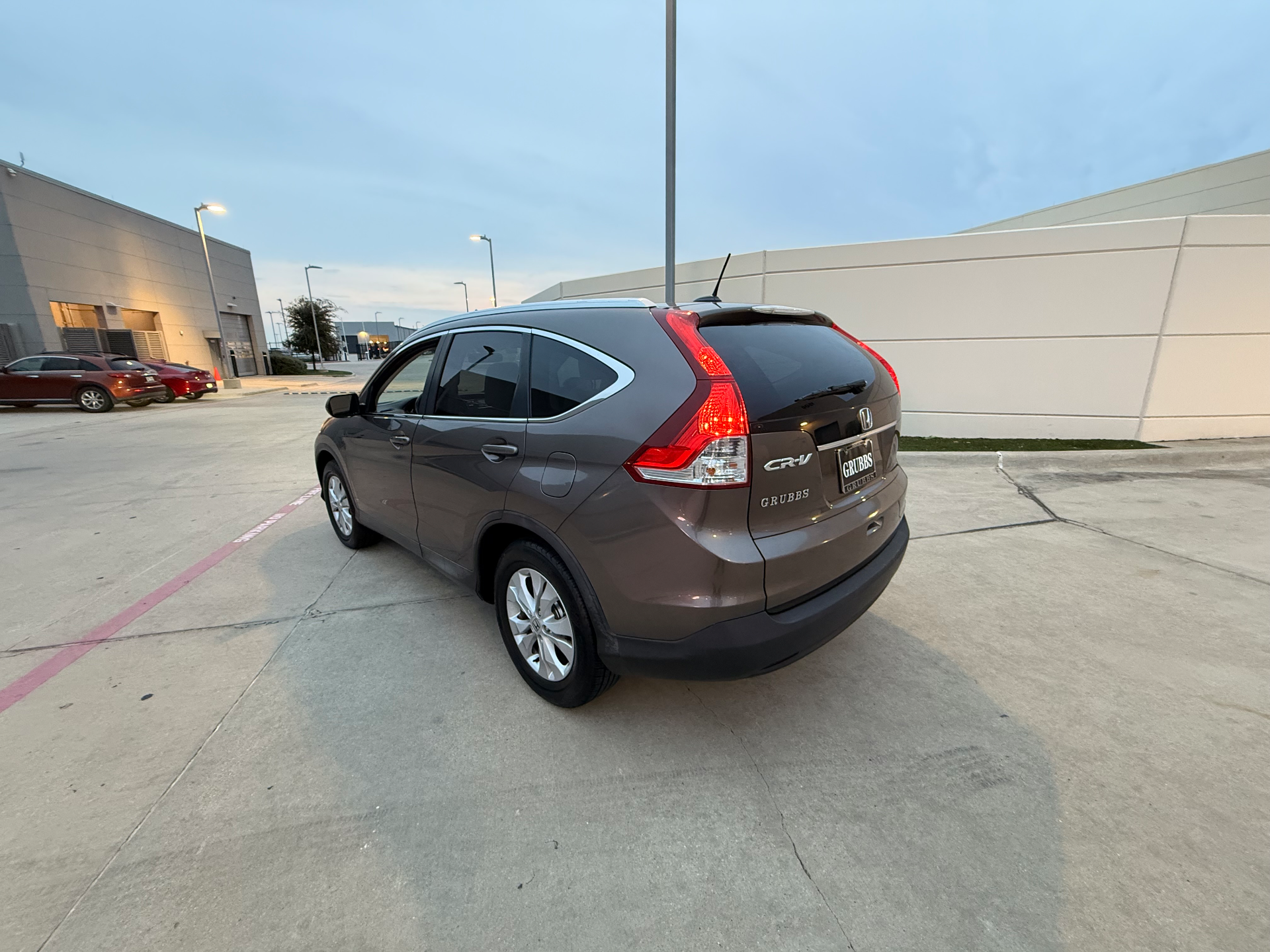 2014 HONDA CR-V rear seat legroom - VIN ending EH562858 - Grapevine TX