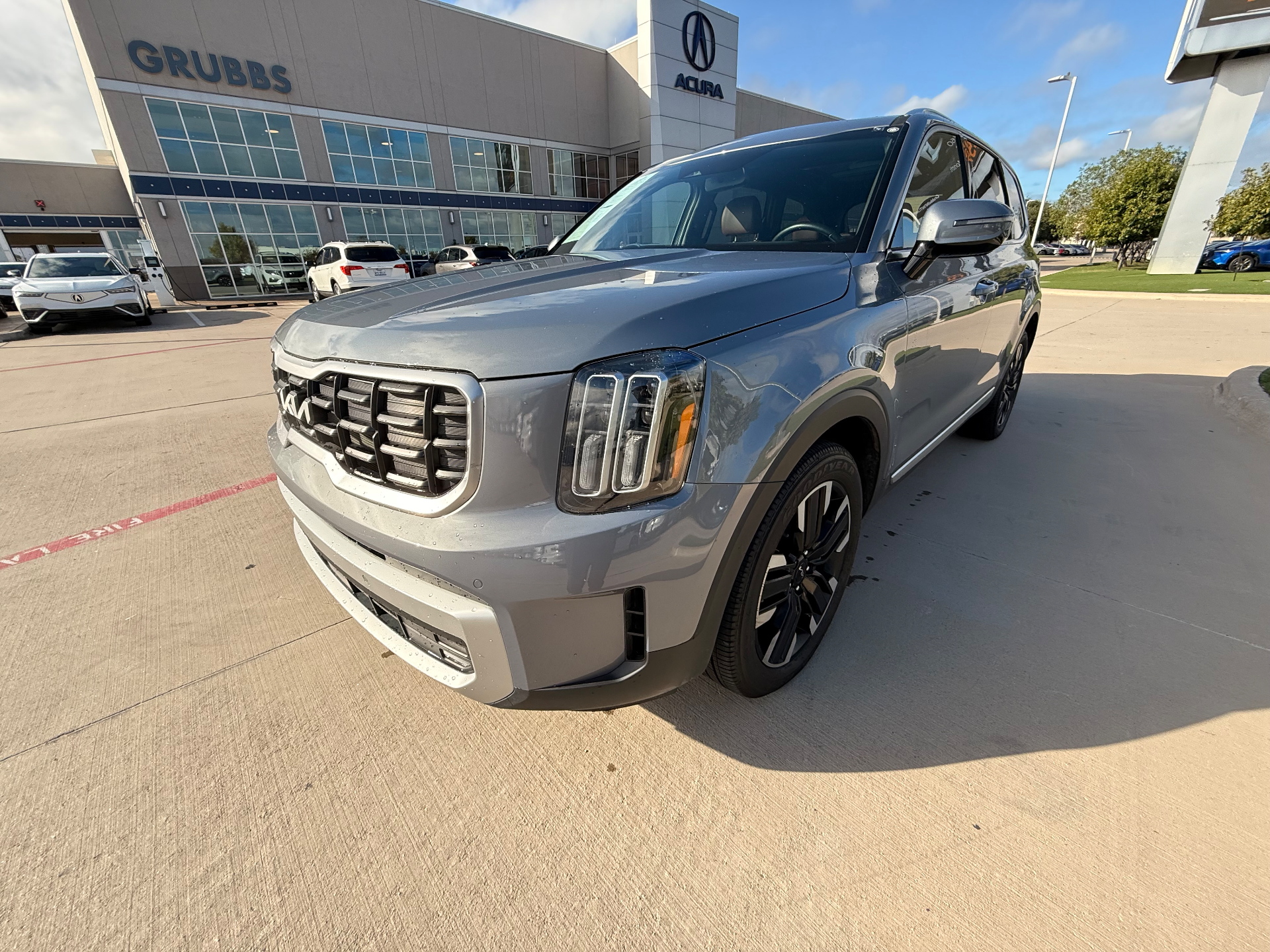 2024 KIA Telluride front view - VIN ending RG464879 - Grapevine TX